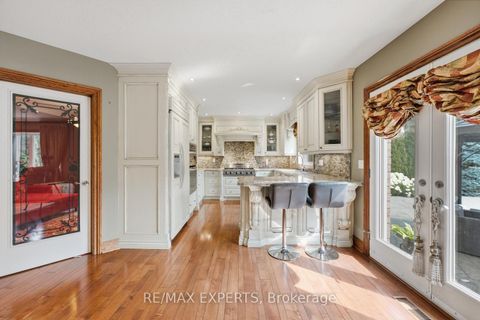 Photo 10 at 215 Velmar Drive, East Woodbridge, Vaughan