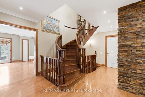 Photo 15 at 215 Velmar Drive, East Woodbridge, Vaughan