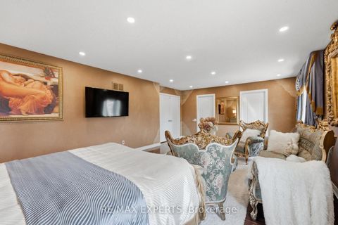 Photo 20 at 215 Velmar Drive, East Woodbridge, Vaughan