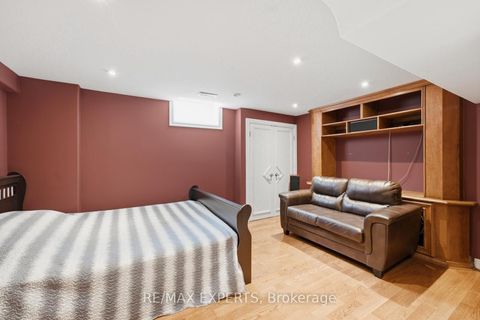 Photo 34 at 215 Velmar Drive, East Woodbridge, Vaughan