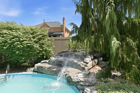 Photo 43 at 215 Velmar Drive, East Woodbridge, Vaughan