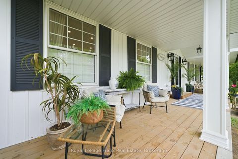 Photo 4 at 246 Cochrane Street, Port Perry, Scugog