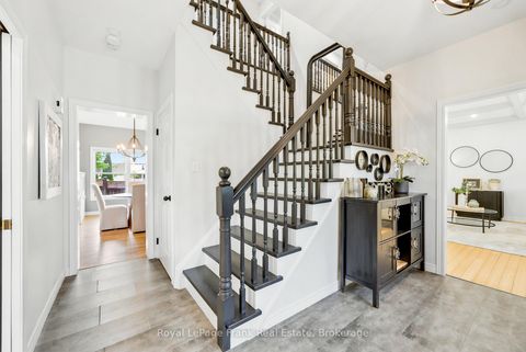 Photo 6 at 246 Cochrane Street, Port Perry, Scugog