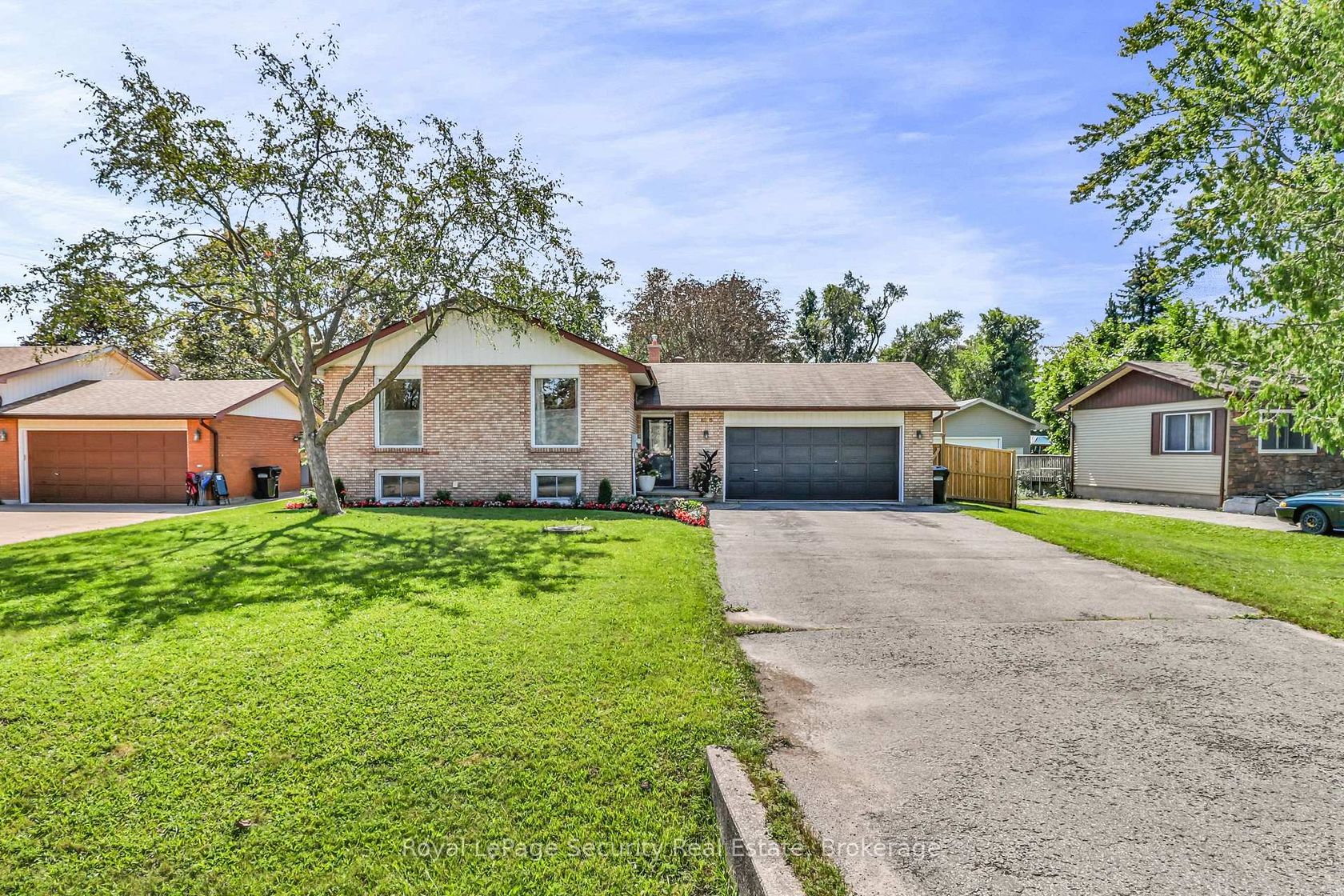 1045 Lebanon Drive, Alcona, Innisfil photo number 2