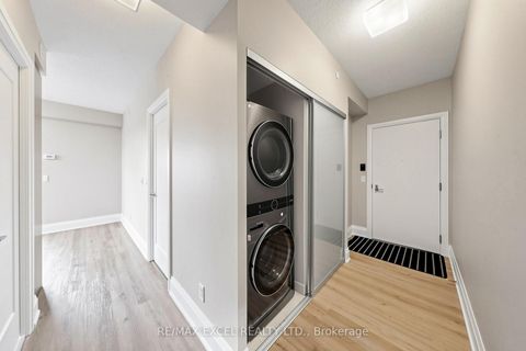 Photo 13 at 906 - 120 Harrison Garden Boulevard, Willowdale East, Toronto