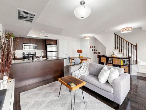 Photo 2 at 213 - 20 Foundry Avenue N, Junction, Toronto