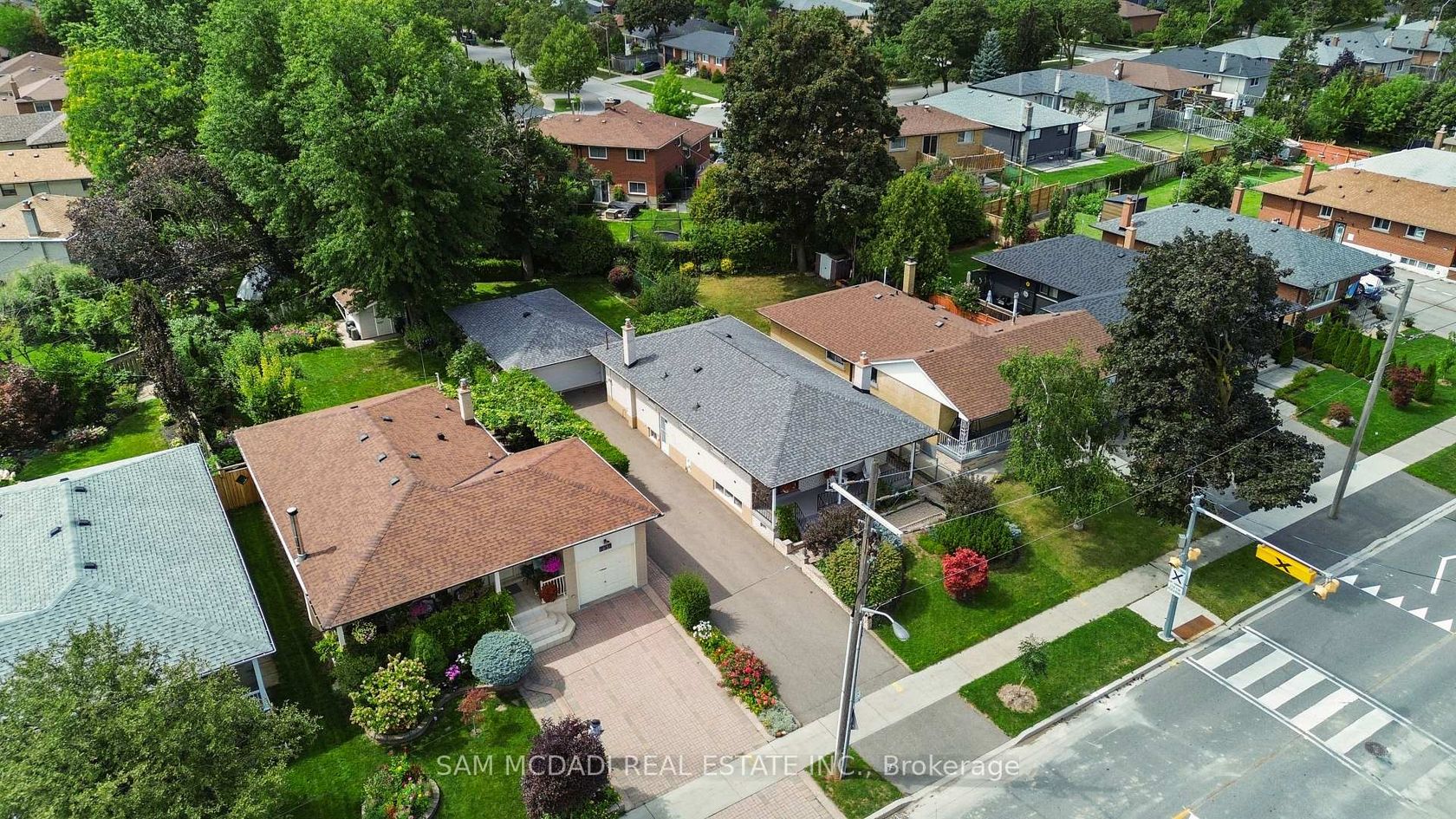 248 Wellesworth Drive, West Deane, Toronto 