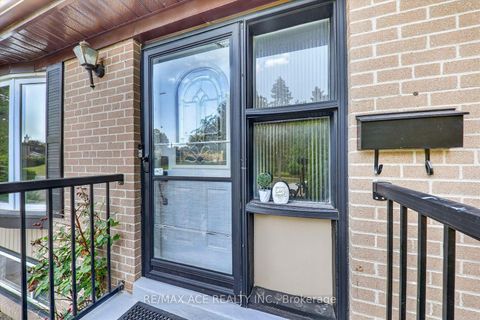 Photo 3 at 100 Merkley Square, Morningside, Toronto