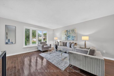 Photo 7 at 100 Merkley Square, Morningside, Toronto