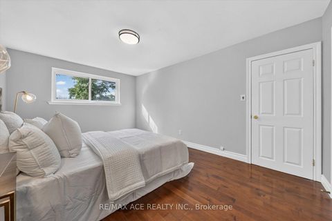 Photo 19 at 100 Merkley Square, Morningside, Toronto