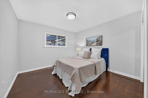 Photo 27 at 100 Merkley Square, Morningside, Toronto