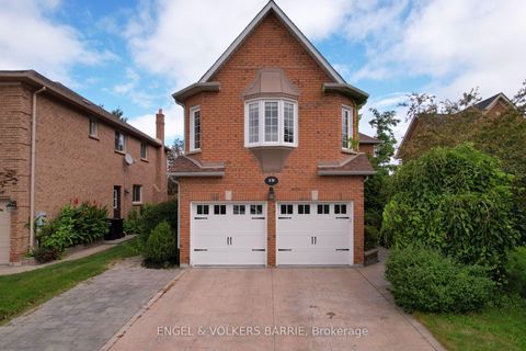 Photo 1 at 19 Grand Forest Drive, Bayshore, Barrie