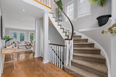 Photo 4 at 19 Grand Forest Drive, Bayshore, Barrie