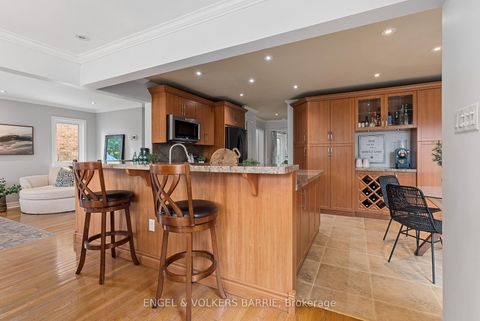 Photo 11 at 19 Grand Forest Drive, Bayshore, Barrie