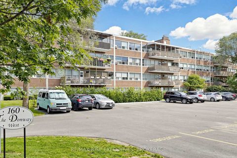 Photo 2 at 304 - 160 The Donway W, Don Mills, Toronto