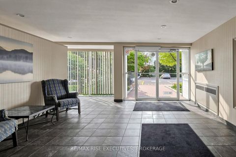 Photo 7 at 304 - 160 The Donway W, Don Mills, Toronto