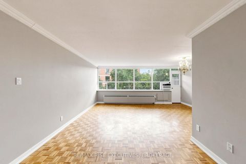 Photo 11 at 304 - 160 The Donway W, Don Mills, Toronto