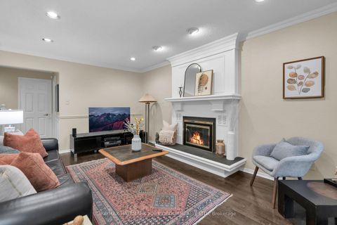 Photo 15 at 95 Gilbank Drive, Aurora Heights, Aurora