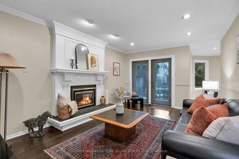 Photo 16 at 95 Gilbank Drive, Aurora Heights, Aurora
