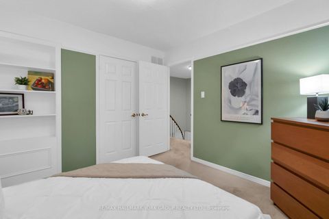 Photo 27 at 95 Gilbank Drive, Aurora Heights, Aurora