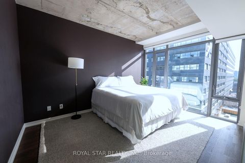Photo 15 at 623 - 95 Bathurst Street, Waterfront Communities C1, Toronto