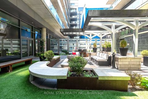 Photo 23 at 623 - 95 Bathurst Street, Waterfront Communities C1, Toronto