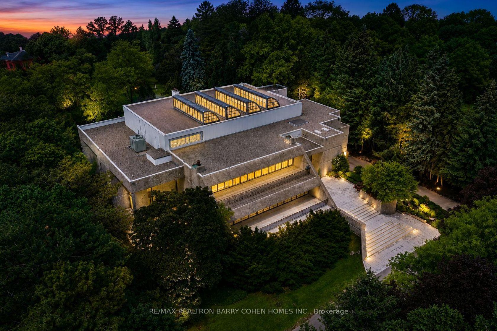 30 High Point Road, York Mills, Toronto 