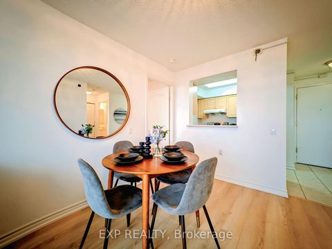 Photo 4 at 712 - 3088 Kennedy Road, Steeles, Toronto