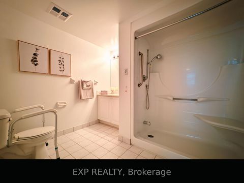Photo 16 at 712 - 3088 Kennedy Road, Steeles, Toronto