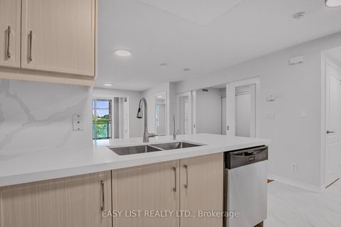 Photo 5 at 319 - 2020 Mcnicoll Avenue, Milliken, Toronto