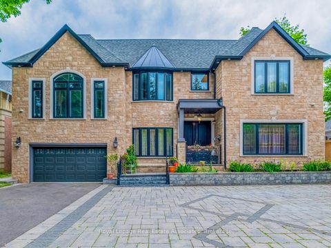 Photo 3 at 96 Elmcrest Road, West Deane, Toronto