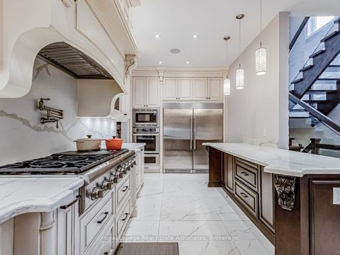 Photo 12 at 96 Elmcrest Road, West Deane, Toronto