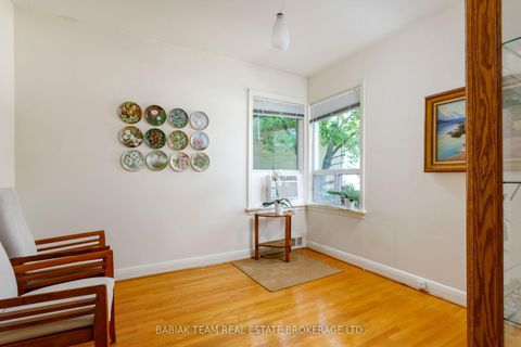 Photo 9 at 4 Ivy Lea Crescent, Queensway, Toronto
