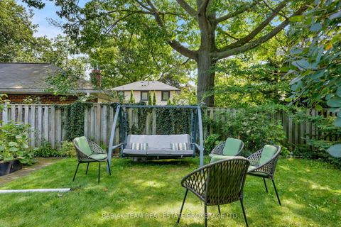 Photo 18 at 4 Ivy Lea Crescent, Queensway, Toronto