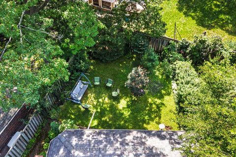 Photo 19 at 4 Ivy Lea Crescent, Queensway, Toronto