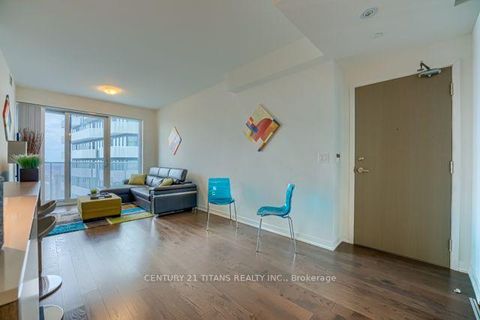 Photo 4 at 6606 - 100 Harbour Street, Waterfront Communities C1, Toronto