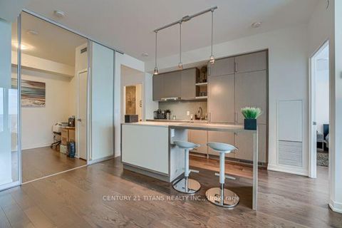 Photo 8 at 6606 - 100 Harbour Street, Waterfront Communities C1, Toronto