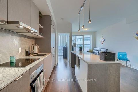 Photo 10 at 6606 - 100 Harbour Street, Waterfront Communities C1, Toronto