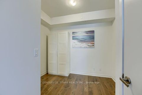Photo 15 at 6606 - 100 Harbour Street, Waterfront Communities C1, Toronto