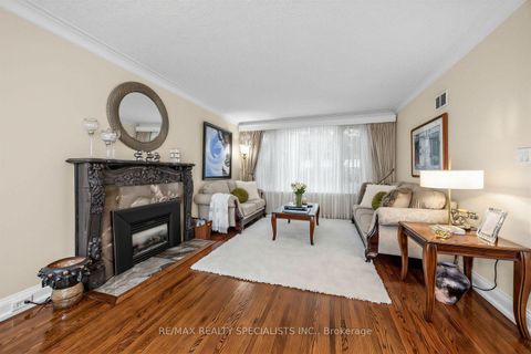 Photo 3 at 1211 Royal York Road, Humber Valley, Toronto