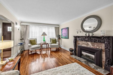 Photo 4 at 1211 Royal York Road, Humber Valley, Toronto