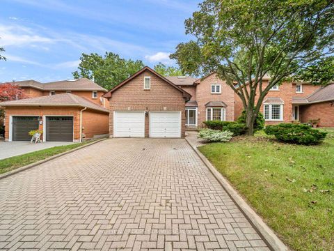 Photo 2 at 7 Winding Court, Highland Creek, Toronto