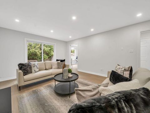 Photo 21 at 7 Winding Court, Highland Creek, Toronto