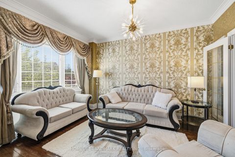 Photo 3 at 166 Tower Hill Road, Jefferson, Richmond Hill