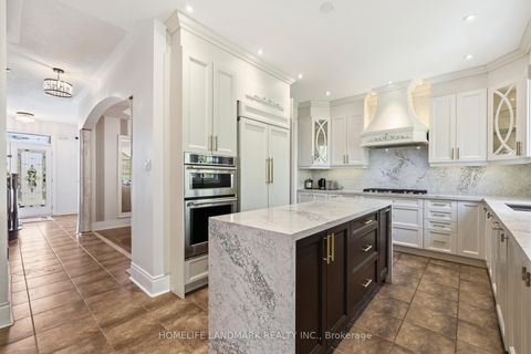 Photo 11 at 166 Tower Hill Road, Jefferson, Richmond Hill