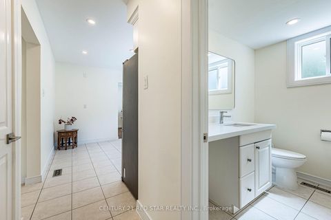 Photo 12 at 42 Broadfield Drive, Markland Wood, Toronto