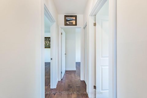 Photo 26 at 42 Broadfield Drive, Markland Wood, Toronto