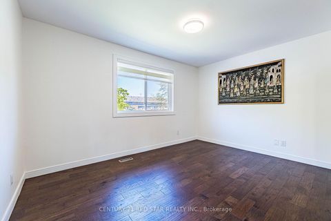 Photo 27 at 42 Broadfield Drive, Markland Wood, Toronto