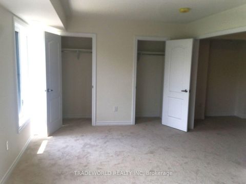 Photo 4 at 40 - 181 Parktree Drive, Maple, Vaughan