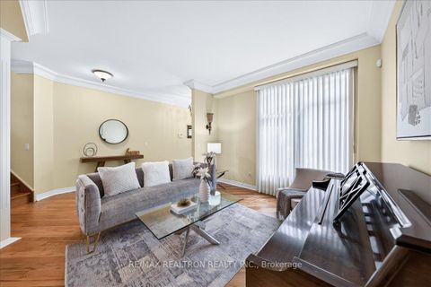 Photo 2 at 158 Nantucket Drive N, Oak Ridges Lake Wilcox, Richmond Hill